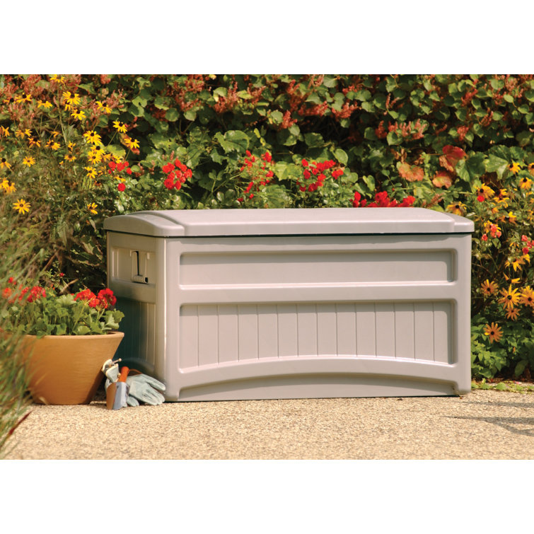 Suncast 73 Gallons Gallon Water Resistant Resin Lockable Deck Box with